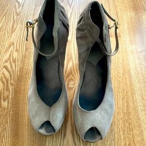 Loeffler Randall taupe suede heel with wood platform. Size 9.5.